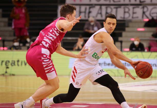 使得雄鹿的 使得雄鹿的